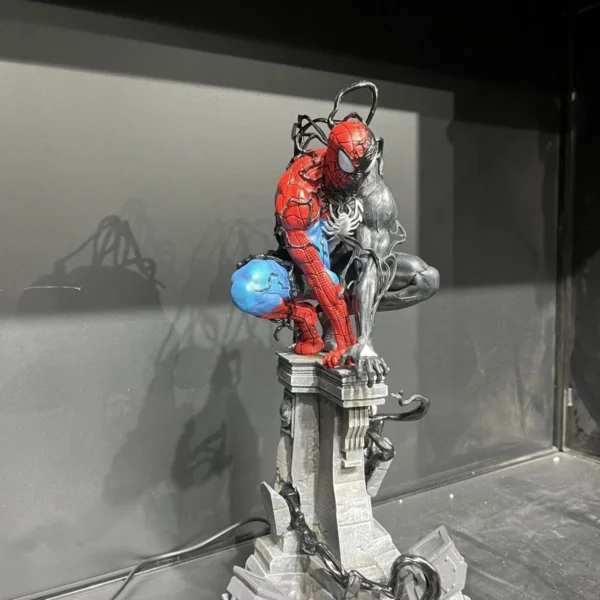 High Quality Ornament Figure Life Size Spider Statue Fiberglass Man Doll Toys Statue Figures Gift for Kids GK PVC Figure Model