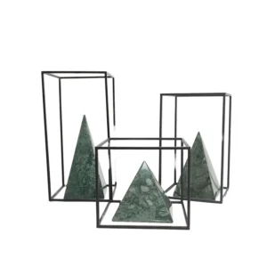 Yushi Group Polished Natural Stone Crafts Marble Triangular Ornaments for Religious Home Interior Decoration