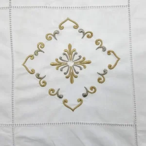 Hand Embroidered Tablecloth. New Sample February 2024. Meet Product Quality Standards and Reasonable Prices for Customers