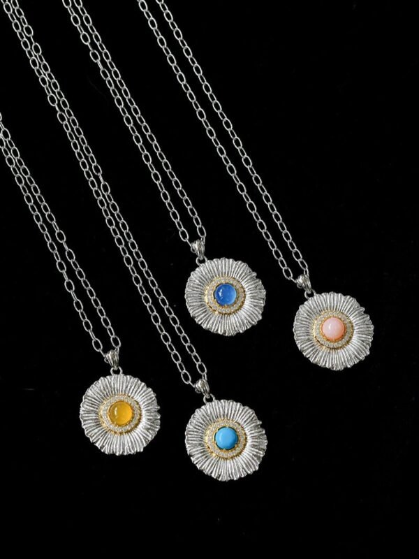 Buccellati-Inspired Daisy Pendant Necklace