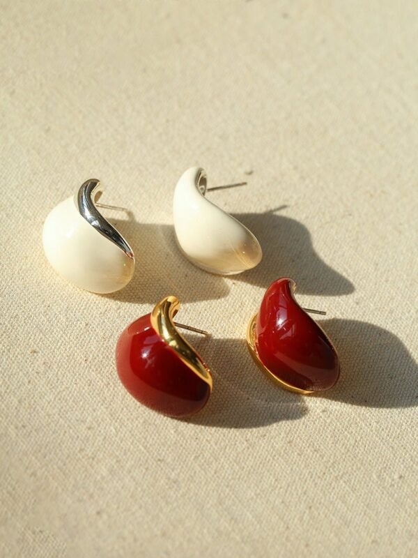Creamy Enamel Hoop Earrings