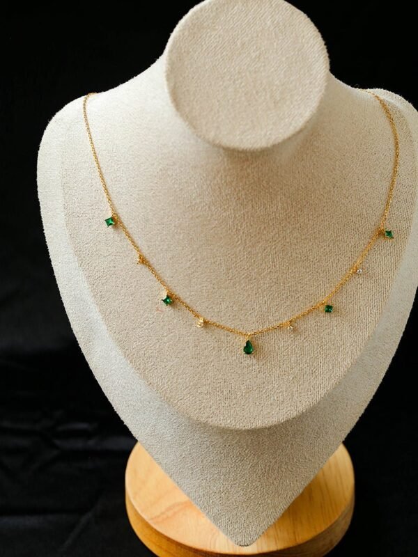 Vintage Emerald Sparkle Sterling Silver Necklace